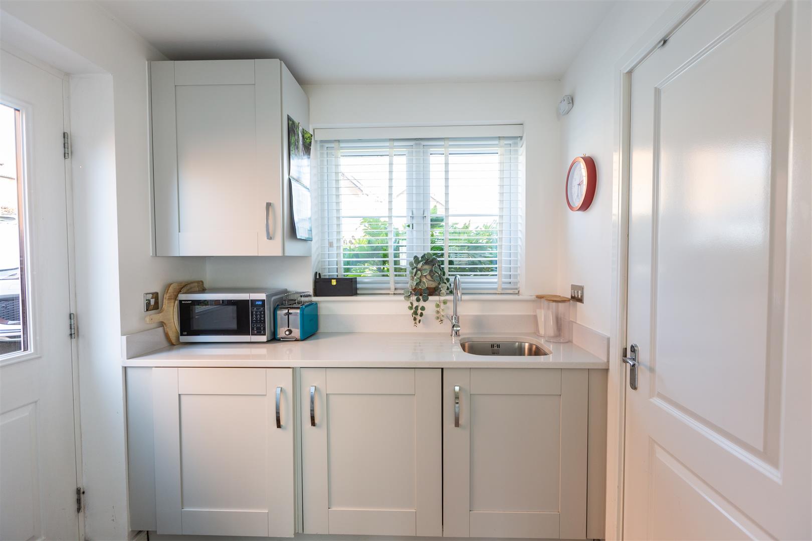 Awel Y Mor, Sketty, Swansea, SA2 9FL